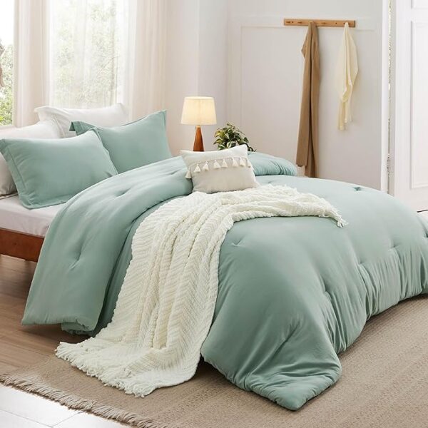 Bedsure Queen Comforter Set with Throw Blanket - 5 Pieces Boho Bedding, Down Alternative Bed in a Bag